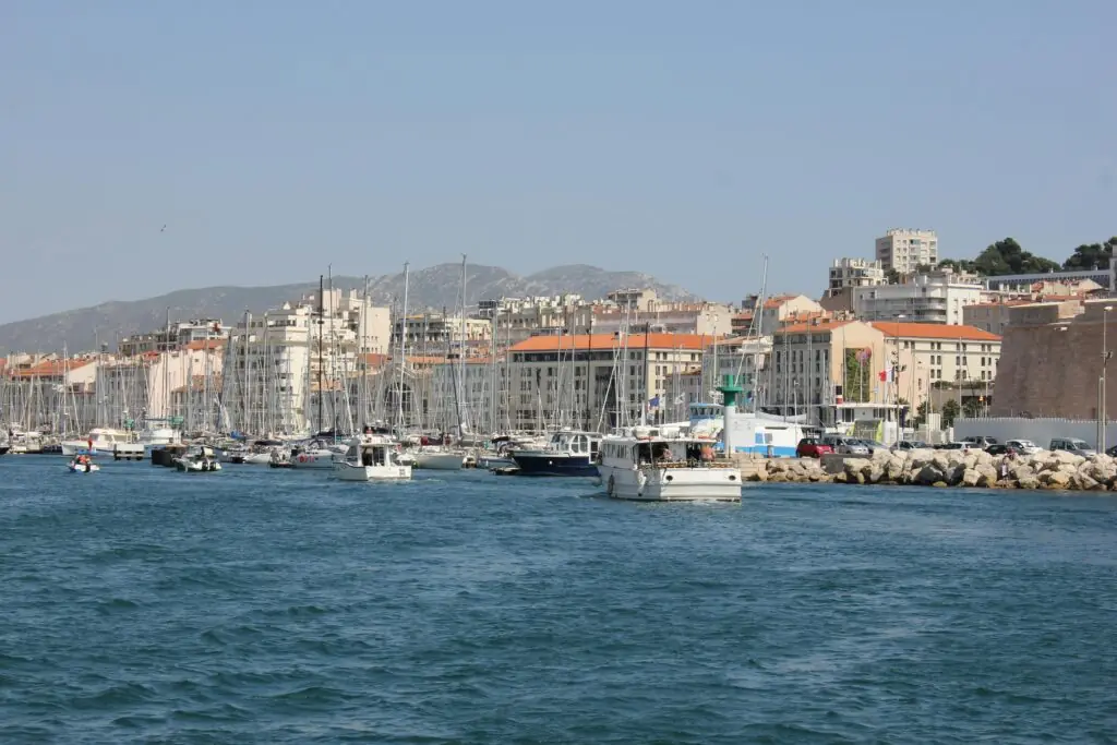Yachts on the sea coast in Marseilles - Photo by alex ohan
