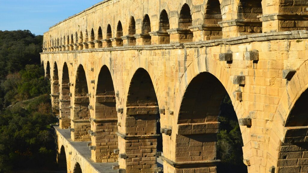 The Pont Du Gard Bridge in France - Photo by SlimMars