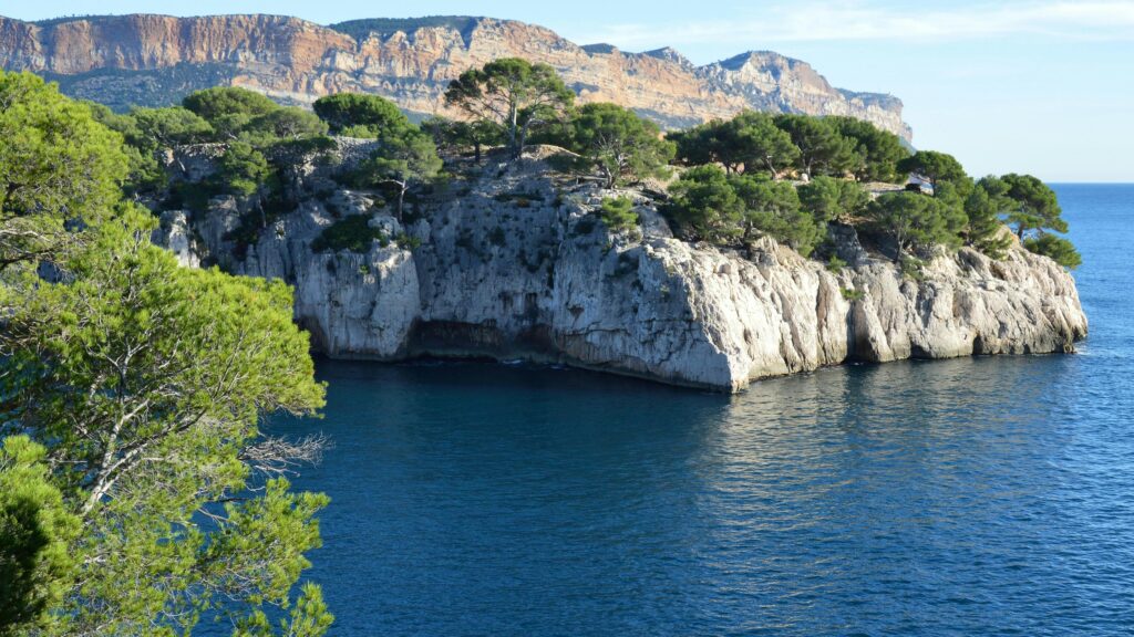 Stunning Coastal Cliff View in Cassis, France - Photo by SlimMars