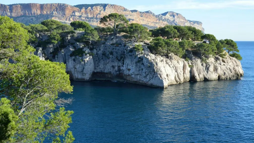 Stunning Coastal Cliff View in Cassis, France - Photo by SlimMars